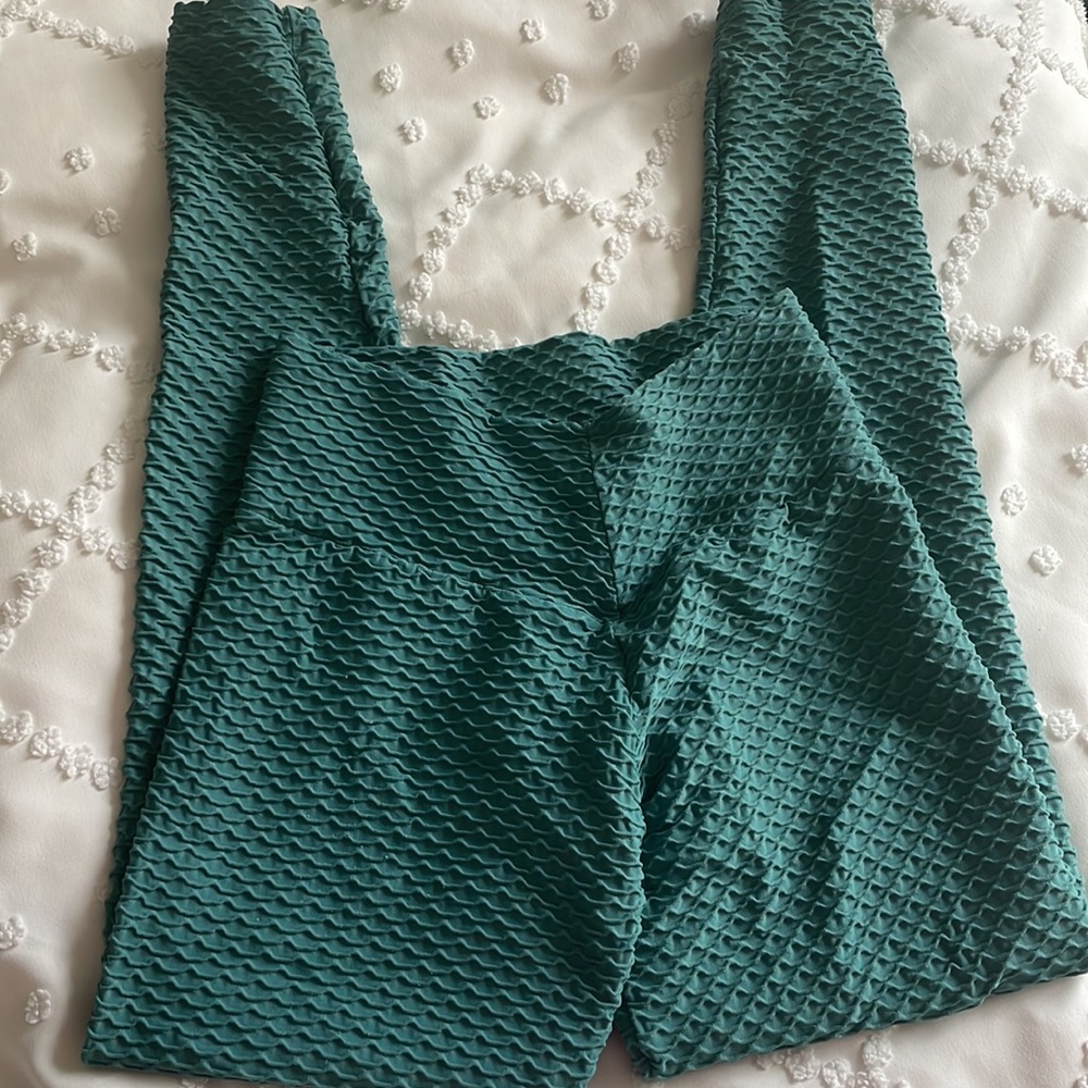 Booty By Brabants Croco Mint Leggings - Picture 8 of 11